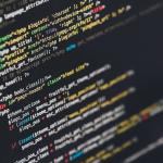 Programa oferece bolsa de estudos no exterior para estudantes brasileiros com formação em tecnologia; saiba como participar