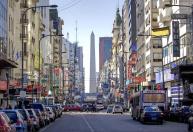 Bebê de 12 dias morre após abacate cair sobre sua cabeça na Argentina