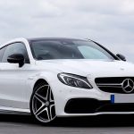 Polícia apreende Mercedes e Maserati durante operação contra irmãos suspeitos de lavagem de dinheiro