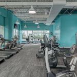 Mulher cai da esteira durante exercício e Justiça condena academia; vítima será indenizada