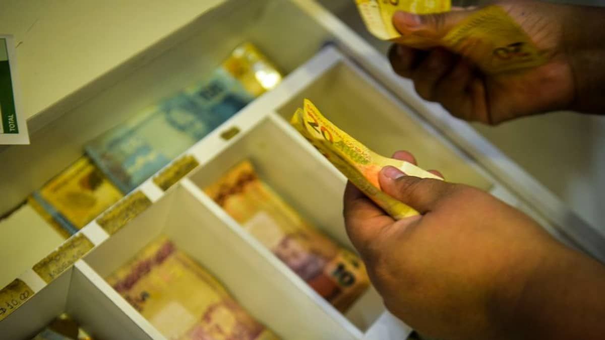 Governo recua e não deve reduzir juros de empréstimo consignado 