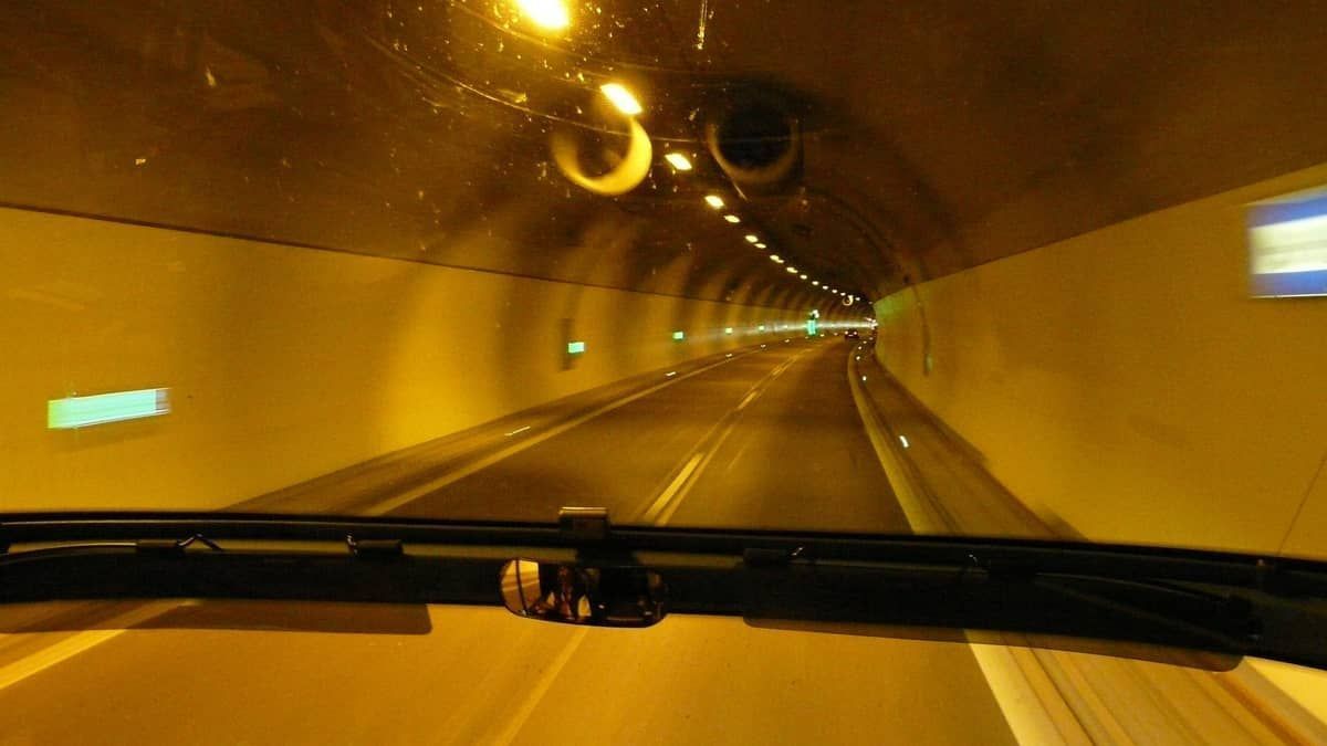 Passageiro perde trabalho e será indenizado por empresa de ônibus após veículo estragar na rodovia