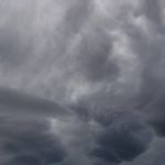 Minas tem alerta de vendaval para várias cidades com rajadas de 60 Km/h 