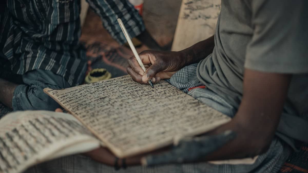 Ataque em escola: homens armados matam ao menos 37 pessoas refugiadas  