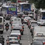 Acidente entre duas carretas no Anel Rodoviário deixa 17 km de congestionamento