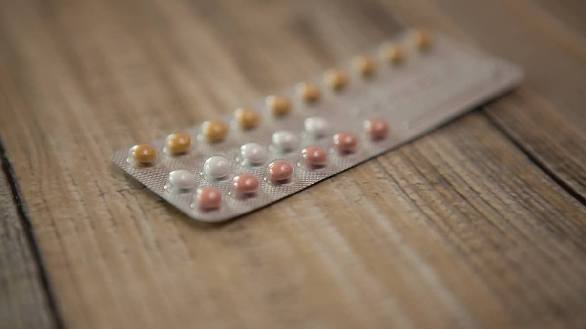 Médicos que receitam pílulas abortivas para pacientes serão protegidos pela Justiça  
