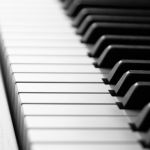 TRT revoga penhora de piano de idosa centenária em Minas Gerais