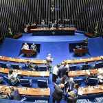 Projeto que libera cassinos e jogos de azar fica para depois das eleições de outubro