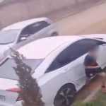 Vídeo mostra menino de 7 anos rastejando para escapar de ataque a tiros; pai da criança ficou ferido