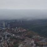 Vídeo mostra Serra do Curral encoberta por ‘nuvem’ após onda de calor dos últimos dias  