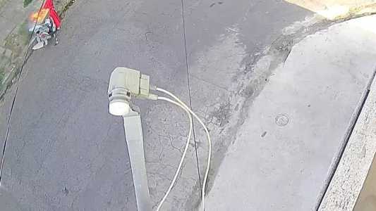 Imagens do circuito de segurança flagraram a ação criminosa