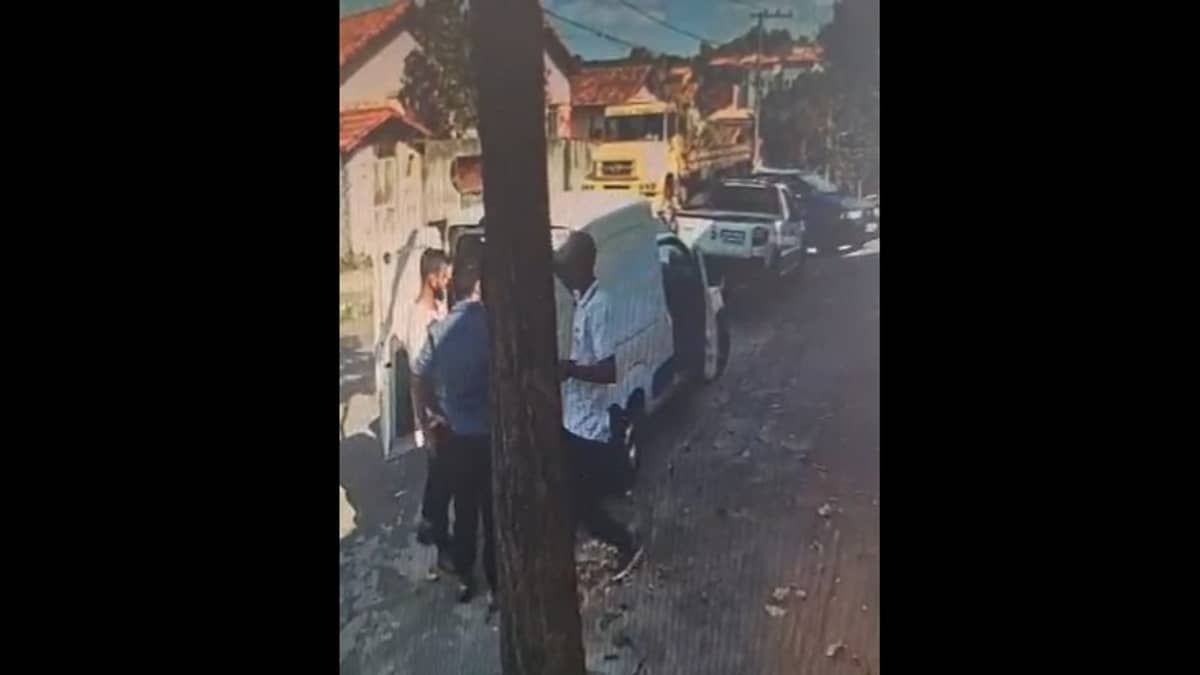 Dupla suspeita de fazer maratona de assaltos é presa após motorista de app pedir socorro na Grande BH 