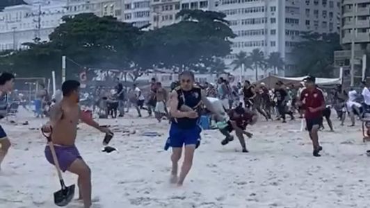 Imagens do confronto entre torcedores do Fluminense e do Boca, no Rio, na quinta-feira