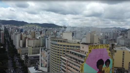 Imagens mostram a fumaça