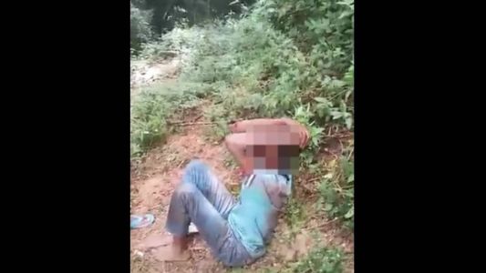 Imagens mostram a sessão de tortura