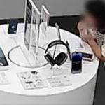 Mulher é detida após roer cabo de iPhone para roubar aparelho; veja imagens 