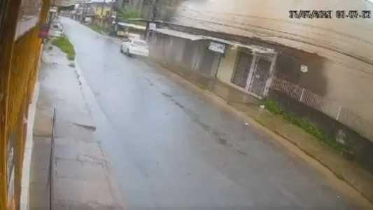 Imagens mostram momento exato em que prédio desaba na região metropolitana do Recife