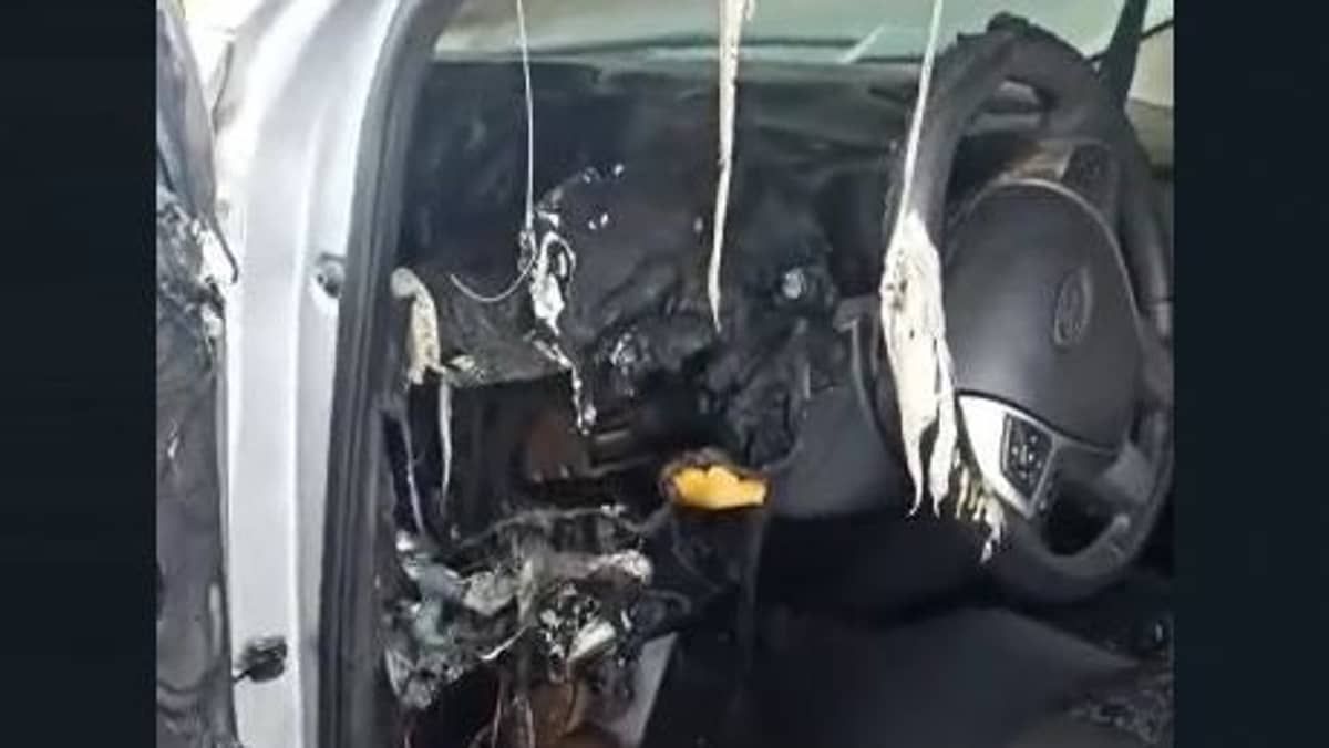 Caminhonete fica destruída e 'derretida' após ser atingida por raio: veja vídeo impressionante