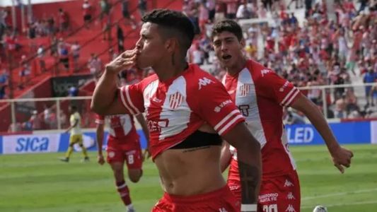 Imanol Machuca em ação pelo Unión, clube de Santa Fé, na Argentina