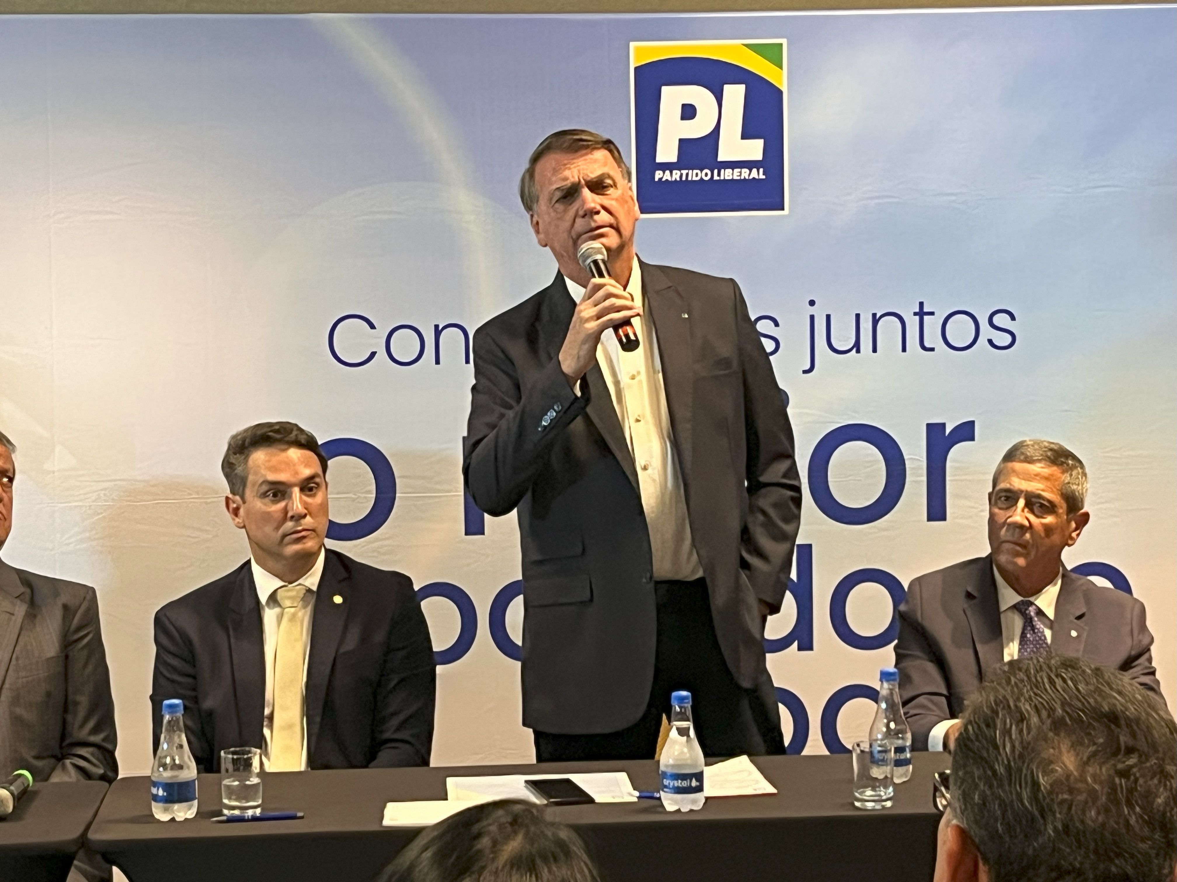 Bolsonaro diz não ‘condenar’ integrantes do PL que se reuniram com Flávio Dino