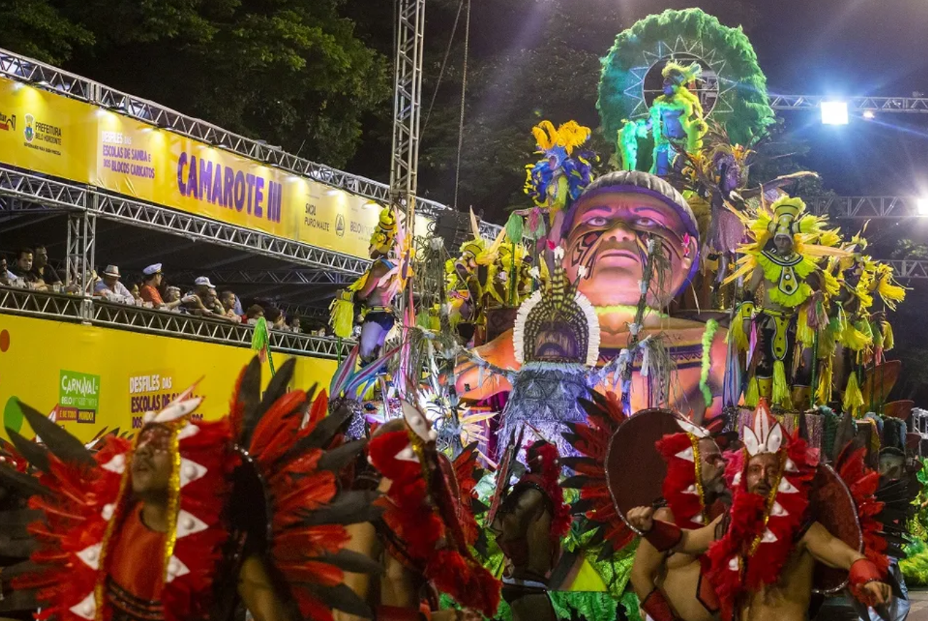 Desfiles de Escolas de Samba e Blocos Caricatos acontecem em novo horário neste Carnaval