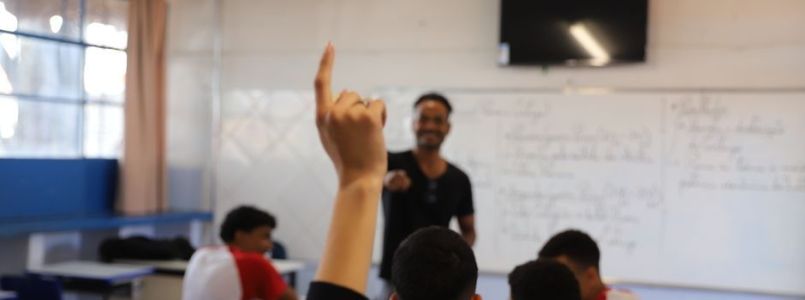 Serão 30 escolas bilíngues por todo o estado de Minas Gerais