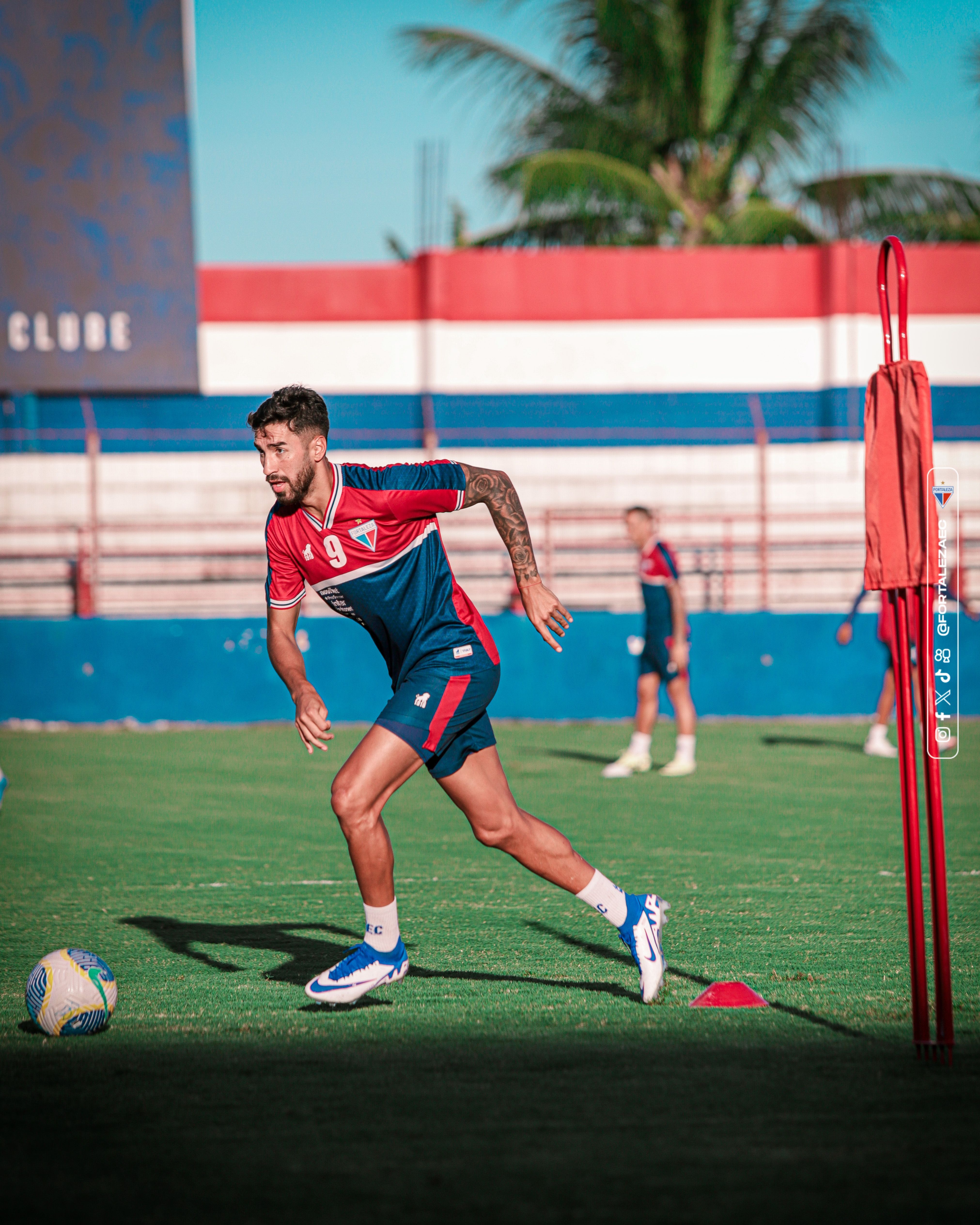 Quem é Lucero, do Fortaleza, vice-artilheiro do Brasileiro e próximo rival do Cruzeiro