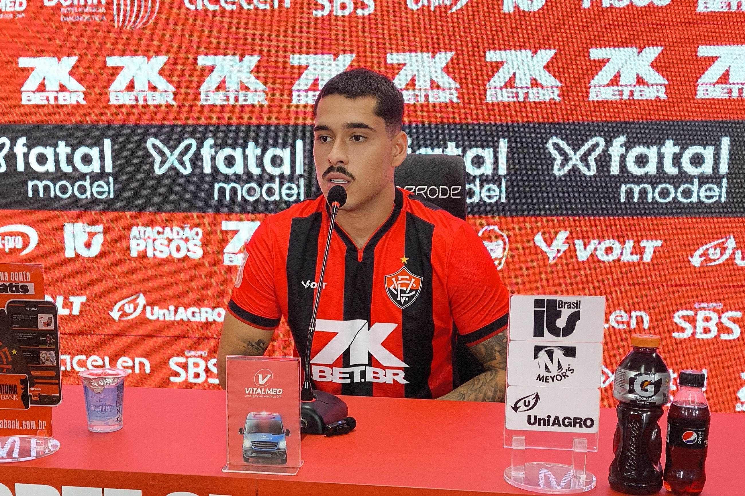 Reforço do Vitória, Lucas Halter explica perda de espaço no Botafogo: 'É normal'