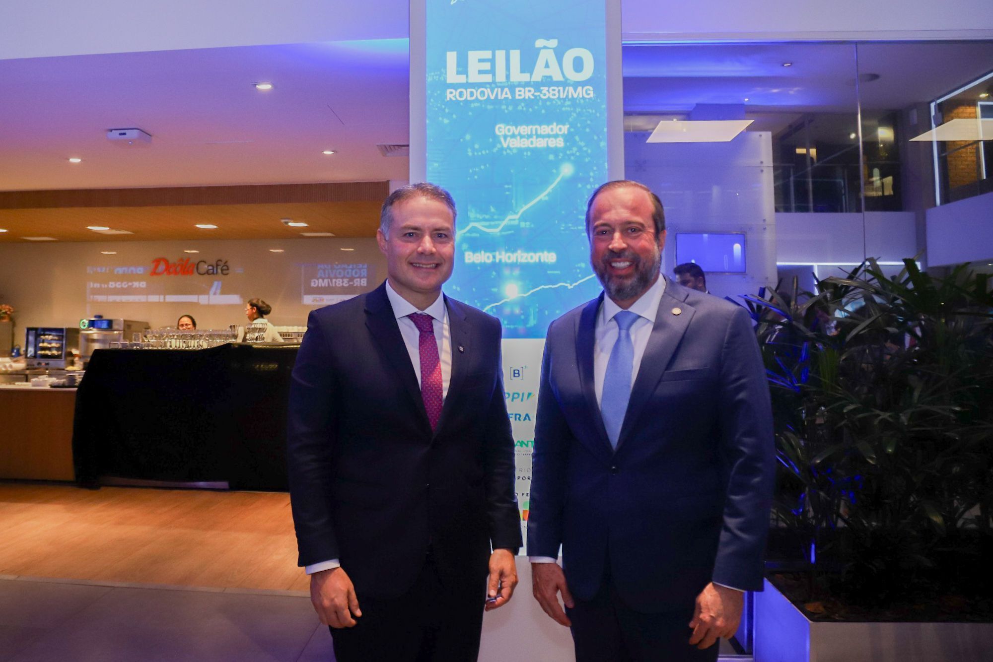 'Vitória para o Governo Lula', dizem Silveira e Renan sobre leilão da BR 381