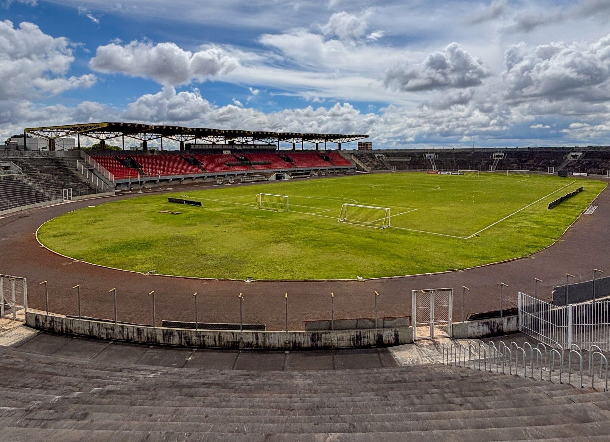 Coritiba visita Cascavel de olho na classificação à próxima fase do Paranaense
