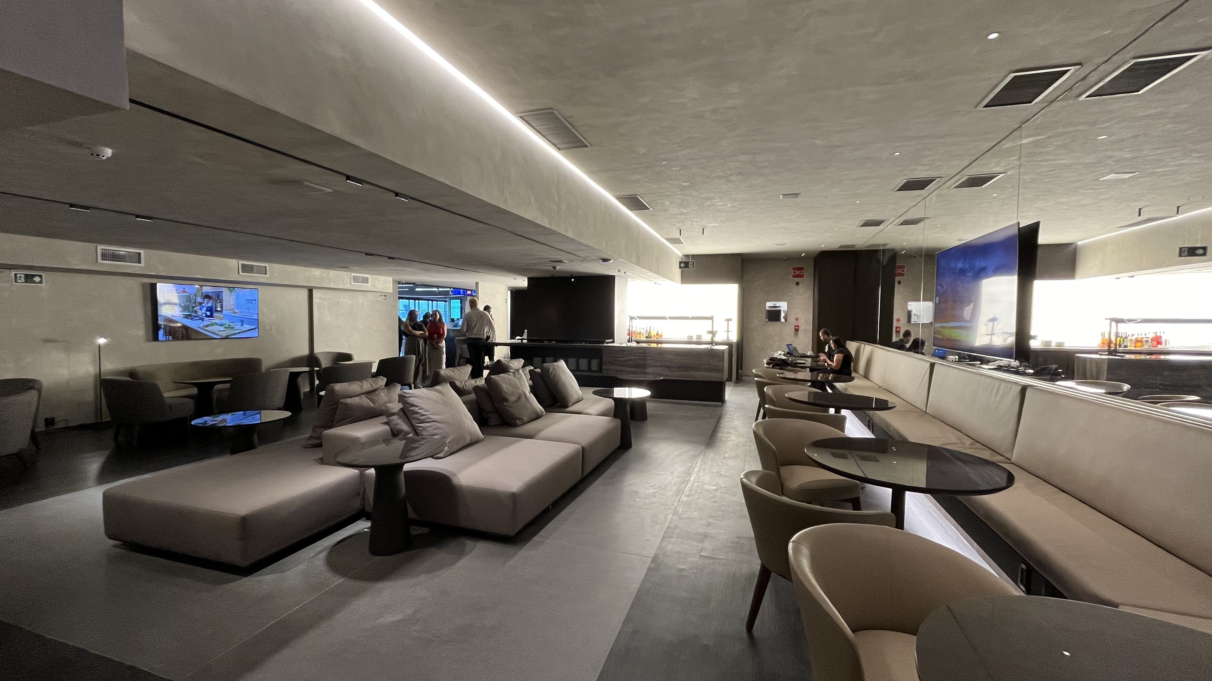 As montanhas de Minas decoram nova Sala VIP de aeroporto