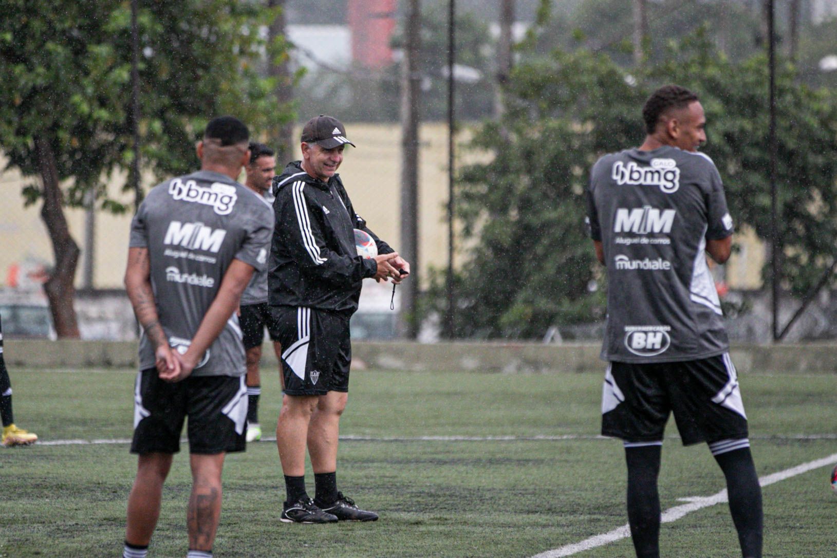 Técnico do Atlético explica escolha de relacionados e vislumbra sucesso na Copinha