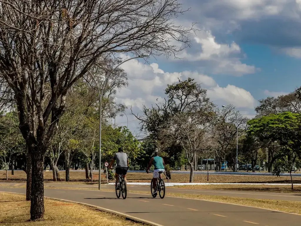 Outono começa quente e calor deve permanecer até final do mês