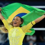 Rebeca Andrade conquista prata no individual geral na ginástica