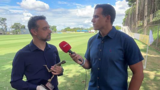 Jonas Urias, técnico do time feminino do Cruzeiro, em entrevista à Itatiaia