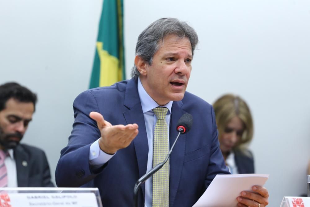 Oposição articula reação no Congresso e mira desgaste de Haddad após recuo sobre IOF