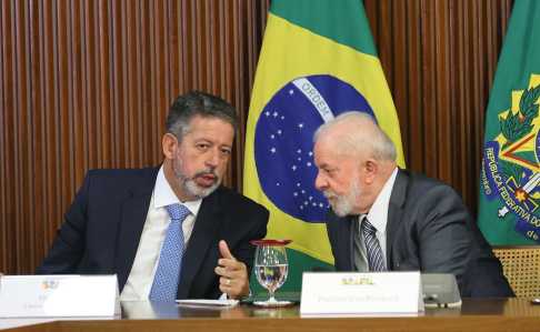 Lula e Lira acertam apoio conjunto à sucessão na Câmara | CNN Brasil
