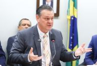 Lula exonera ministro da Agricultura para reforçar base na CPMI do INSS