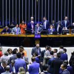 Câmara aprova projeto que regulamenta as apostas esportivas no país; texto segue para sanção