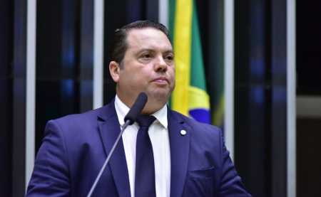 Deputados vão ao Tribunal de Haia contra Lula por fala sobre Israel; saiba quem assinou pedido | CNN Brasil