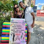 Carnaval BH 2024: com fantasias de época, bloco Corte Devassa agita foliões na rua Sapucaí nesta segunda