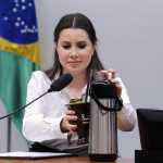 Base de Lula celebra freio em primeira semana da CCJ da Câmara, mas alerta segue ligado