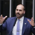 Eduardo Bolsonaro pode ser suplente ao Senado de Derrite em SP