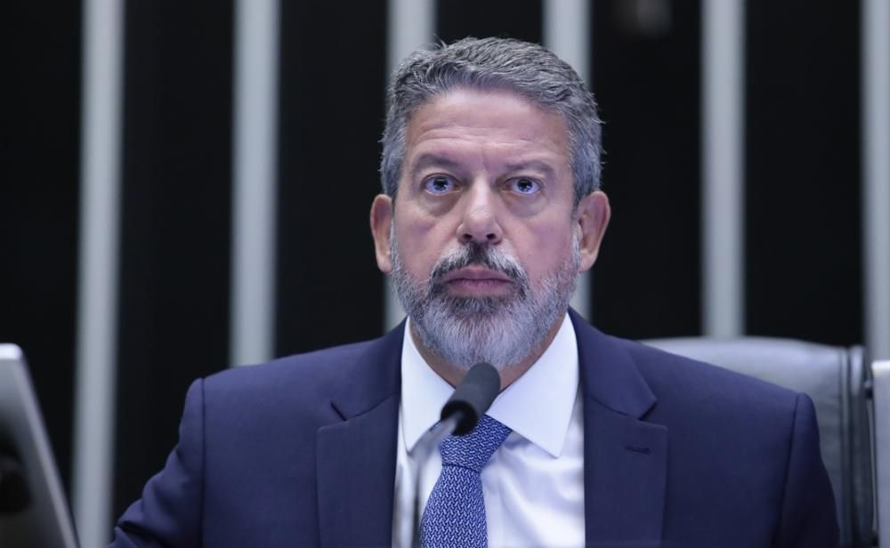 PL do aborto será debatido em comissão no segundo semestre, anuncia Lira