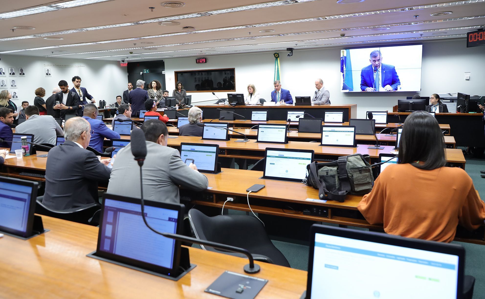 Com Janones, Conselho de Ética chega a 25 processos contra parlamentares arquivados