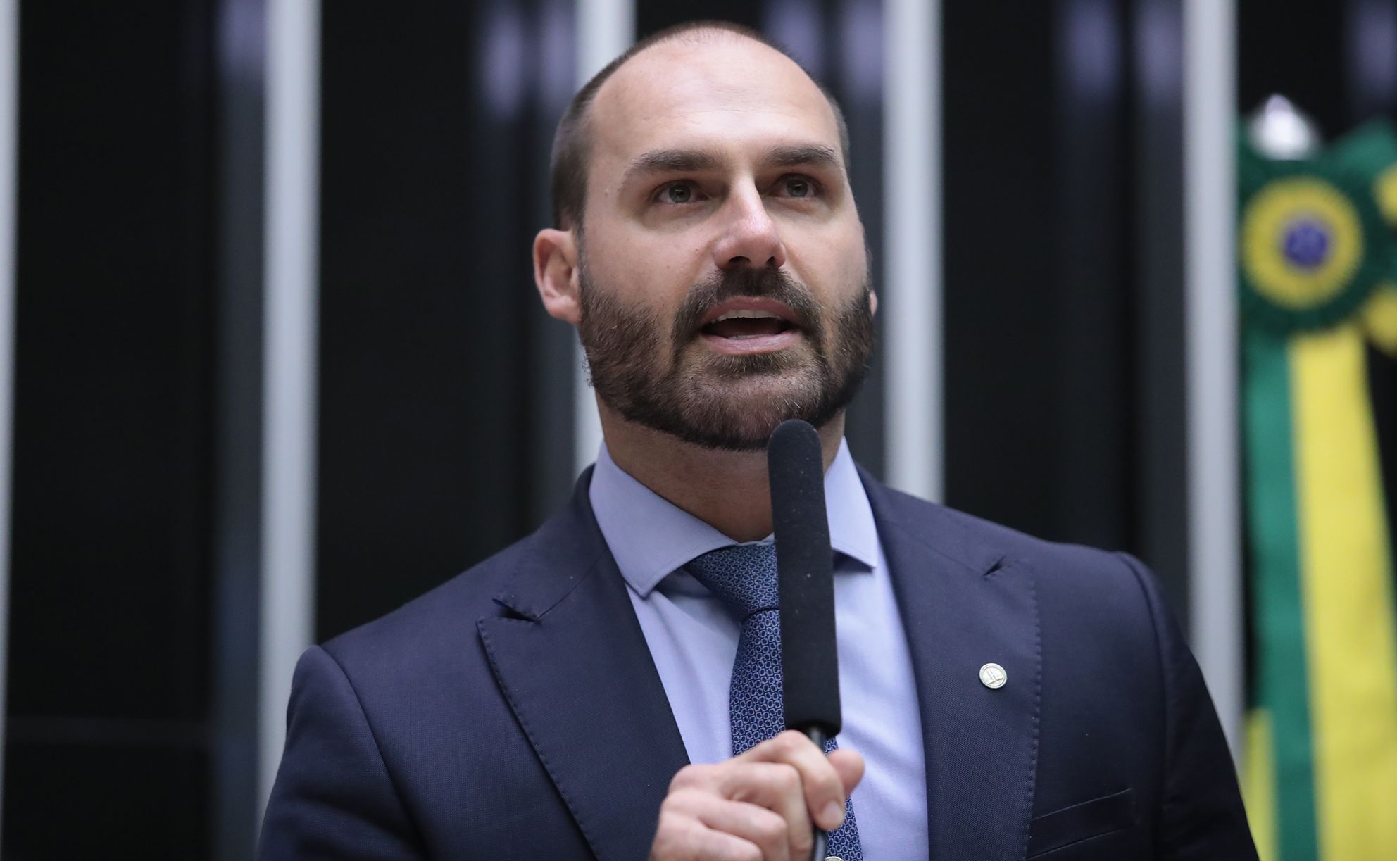 Eduardo Bolsonaro anuncia licença temporária de mandato como deputado