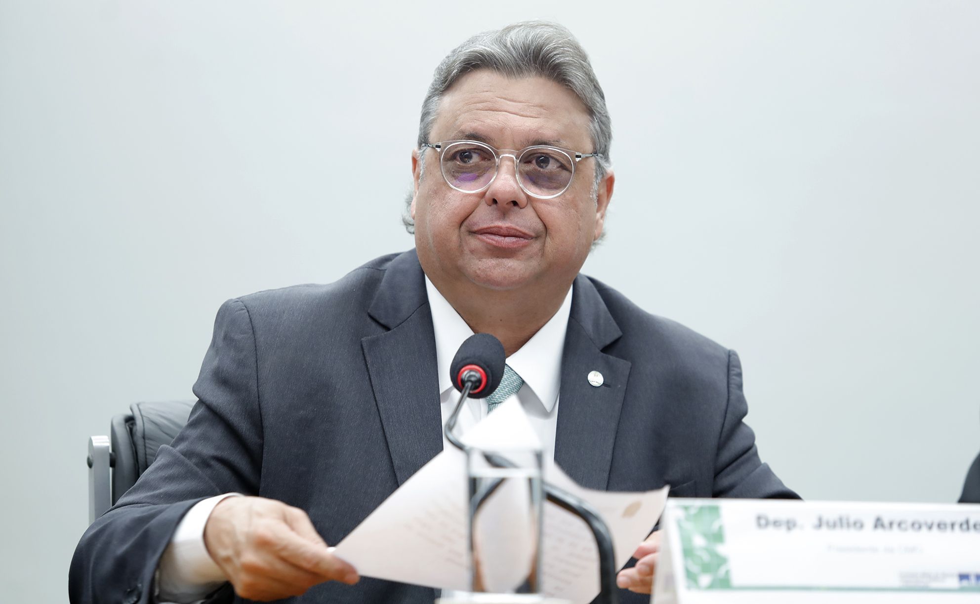 Presidente da Comissão de Orçamento nega adiamento e confirma votação