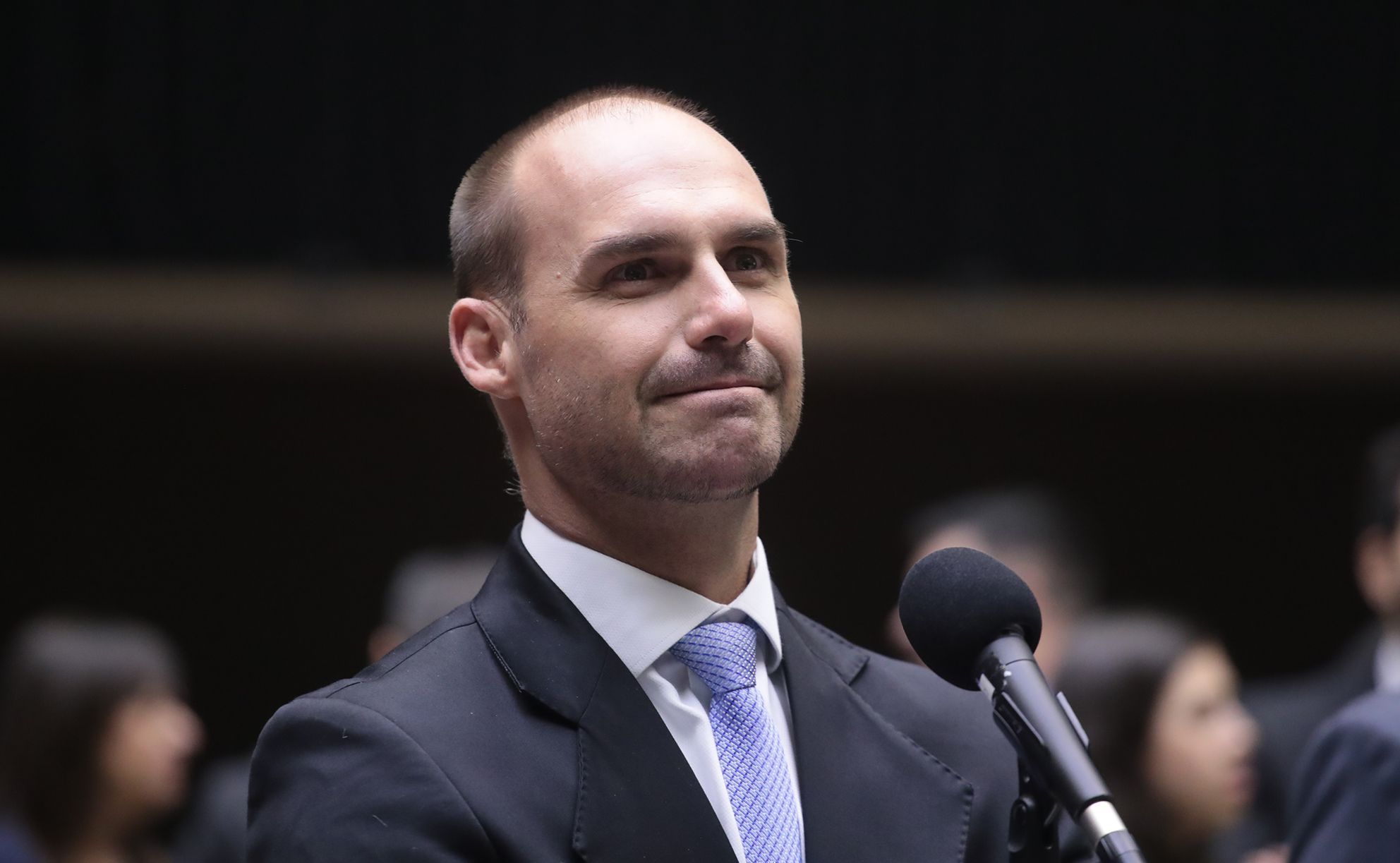 Moraes pede análise da PGR sobre pedido para investigar Eduardo Bolsonaro