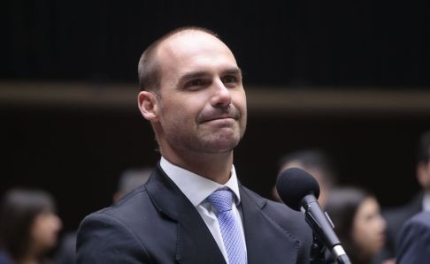 À CNN, Eduardo Bolsonaro diz que vai pedir asilo político nos EUA | CNN Brasil