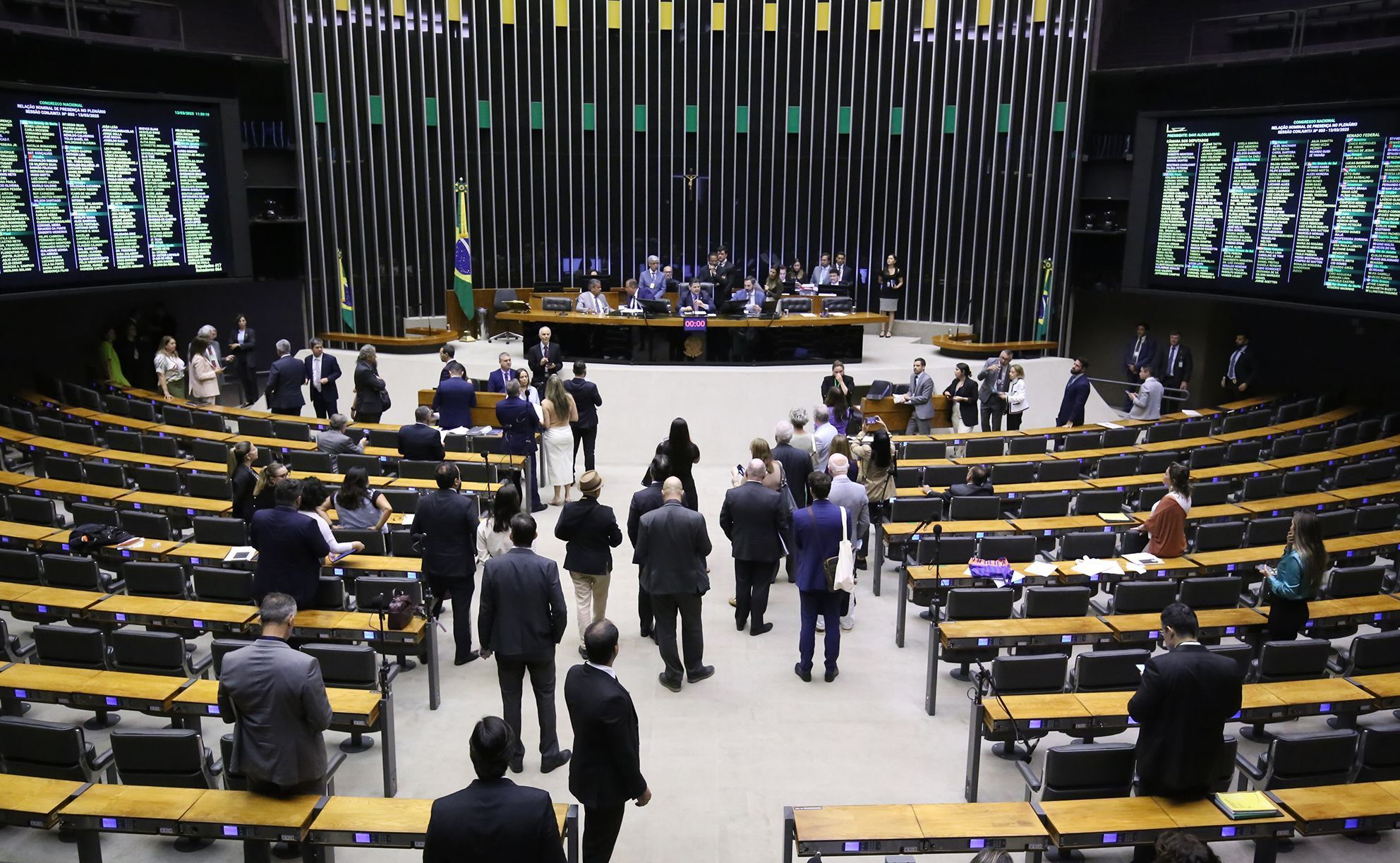 'Os brasileiros precisam de paz e uma vida melhor planejada', diz relator de projeto para derrubar aumento do IOF